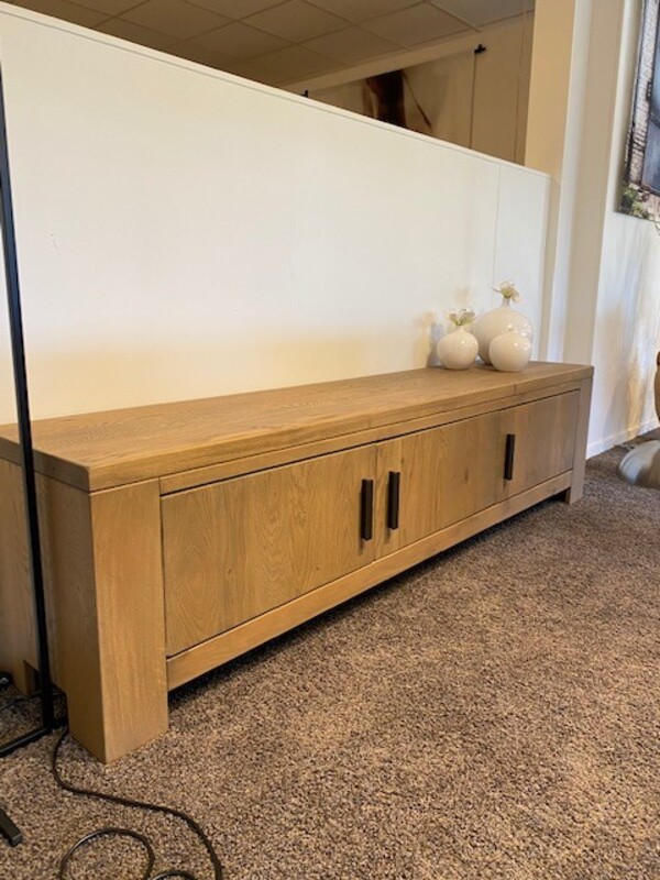 Barregio TV-dressoir 200x50x42, Eiken kleur Sandy wage olie, geborsteld blad van €1575,- voor € 995,00