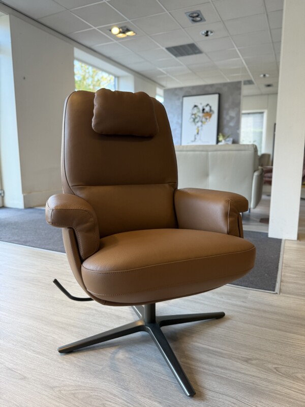Fauteuil Entro Evidence, leer Seno 2960 Camel. van €3.500,00 voor €1.795,00
