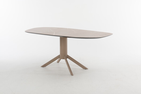Eetkamertafel Maro